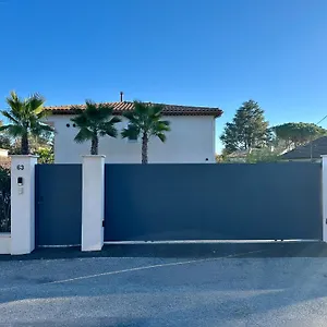 Appartement Luxurious And Spacious In The Heart Of The Cote D'azur, Roquefort-les-Pins
